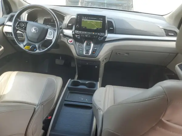 5FNRL6H75JB103016 2018 HONDA ODYSSEY - Image 8
