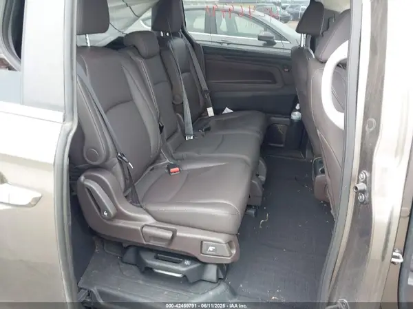 5FNRL6H75KB082105 2019 HONDA ODYSSEY - Image 8