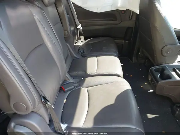 5FNRL6H75KB097137 2019 HONDA ODYSSEY - Image 8