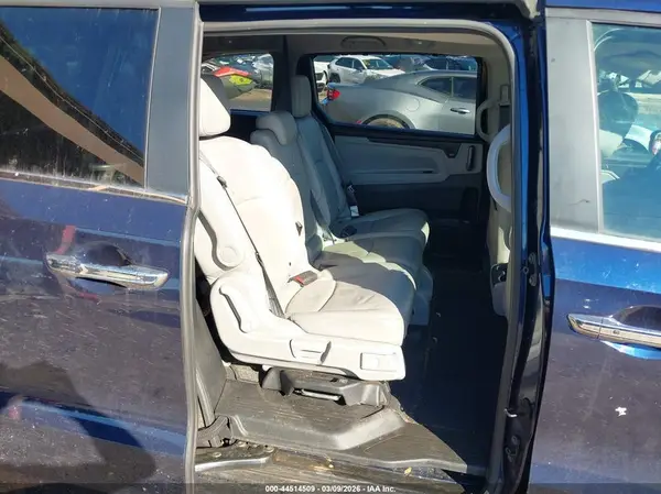 5FNRL6H75NB025701 2022 HONDA ODYSSEY - Image 8