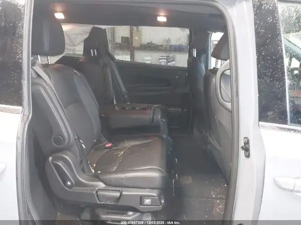 5FNRL6H75PB007637 2023 HONDA ODYSSEY - Image 8