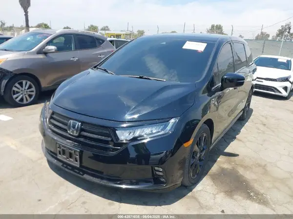 5FNRL6H75PB027760 2023 HONDA ODYSSEY - Image 2