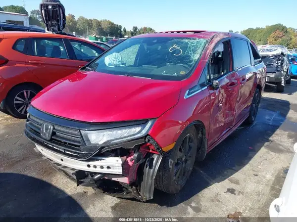 5FNRL6H75RB024649 2024 HONDA ODYSSEY - Image 2