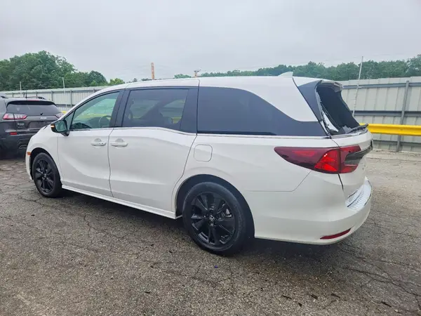 5FNRL6H75RB068540 2024 HONDA ODYSSEY - Image 2