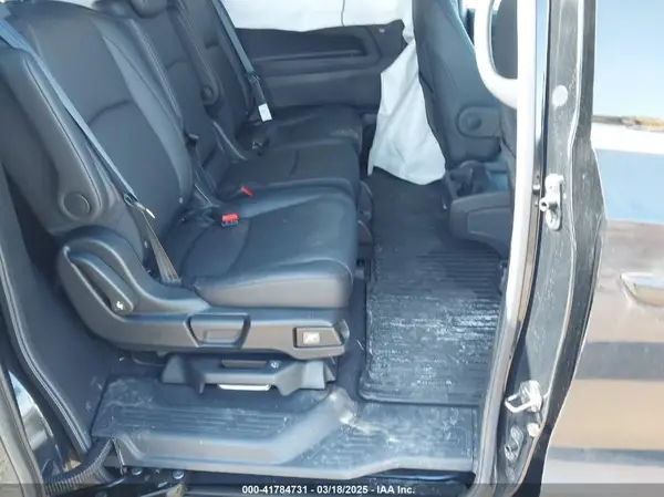 5FNRL6H75RB070899 2024 HONDA ODYSSEY - Image 8