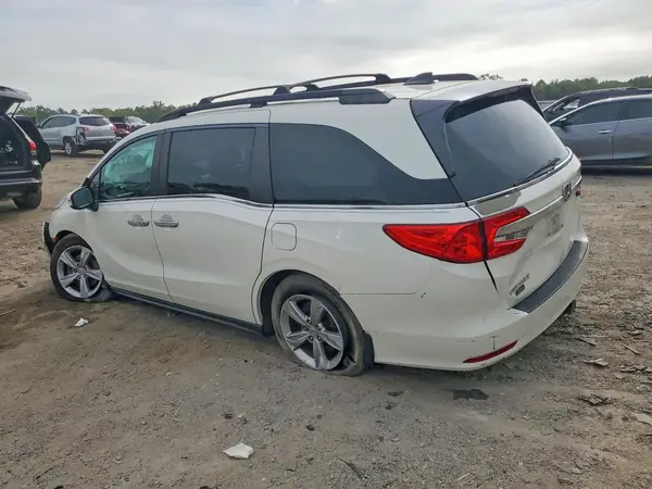 5FNRL6H76JB003328 2018 HONDA ODYSSEY - Image 2