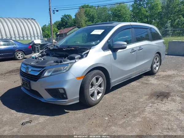 5FNRL6H76JB005743 2018 HONDA ODYSSEY - Image 2