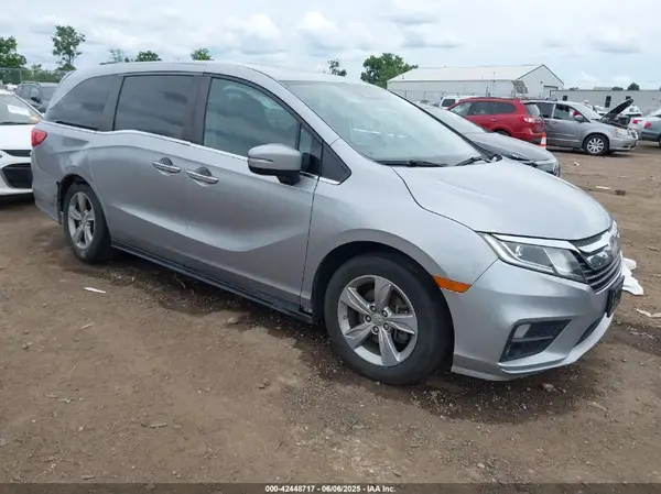 5FNRL6H76JB009503 2018 HONDA ODYSSEY - Image 1