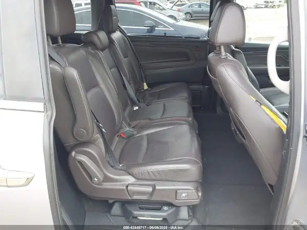 5FNRL6H76JB009503 2018 HONDA ODYSSEY - Image 8
