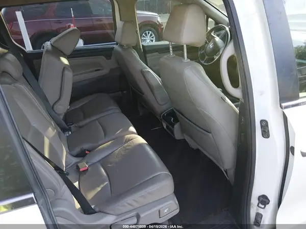 5FNRL6H76JB009937 2018 HONDA ODYSSEY - Image 8