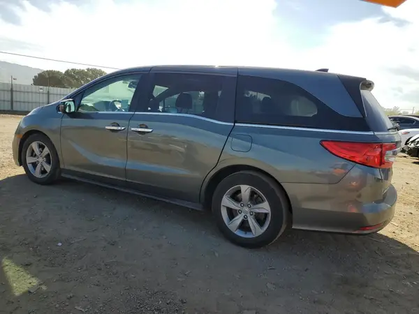 5FNRL6H76JB010103 2018 HONDA ODYSSEY - Image 2