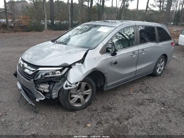 5FNRL6H76JB018797 2018 HONDA ODYSSEY - Image 2