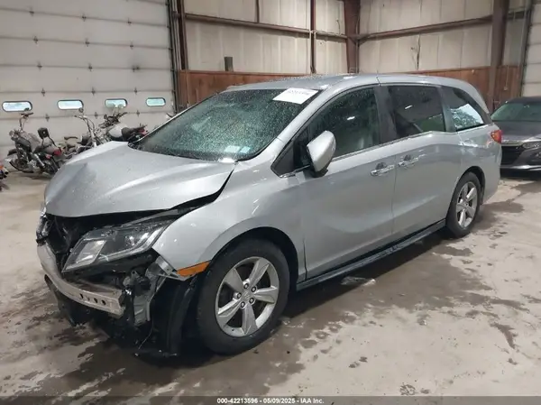 5FNRL6H76JB019769 2018 HONDA ODYSSEY - Image 2