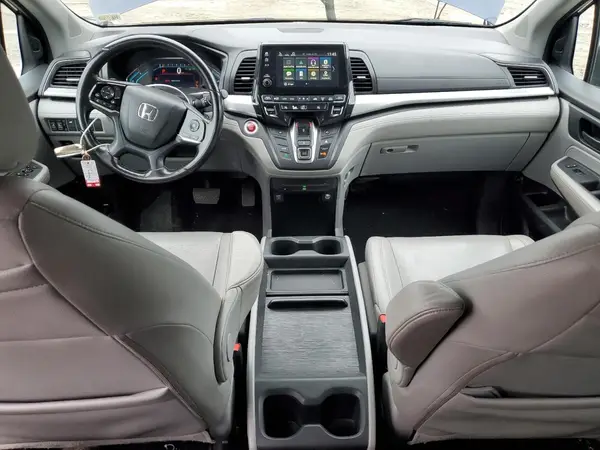 5FNRL6H76JB027662 2018 HONDA ODYSSEY - Image 8