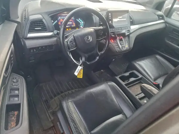5FNRL6H76JB043523 2018 HONDA ODYSSEY - Image 8