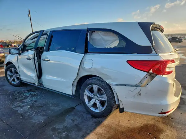 5FNRL6H76JB044137 2018 HONDA ODYSSEY - Image 2