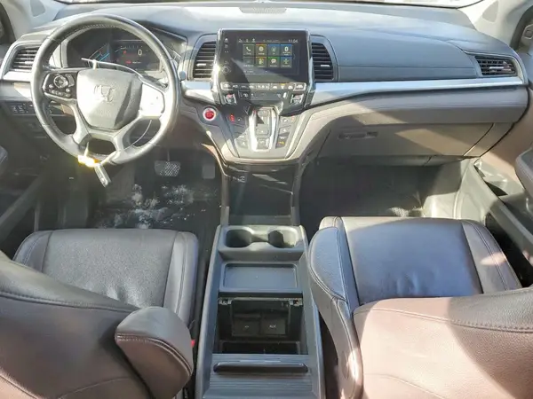 5FNRL6H76JB044820 2018 HONDA ODYSSEY - Image 8