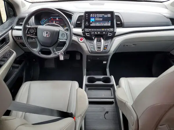 5FNRL6H76JB054747 2018 HONDA ODYSSEY - Image 8