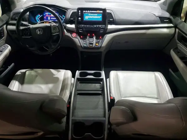 5FNRL6H76JB063402 2018 HONDA ODYSSEY - Image 8