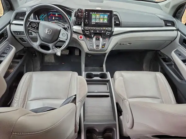 5FNRL6H76JB064355 2018 HONDA ODYSSEY - Image 8