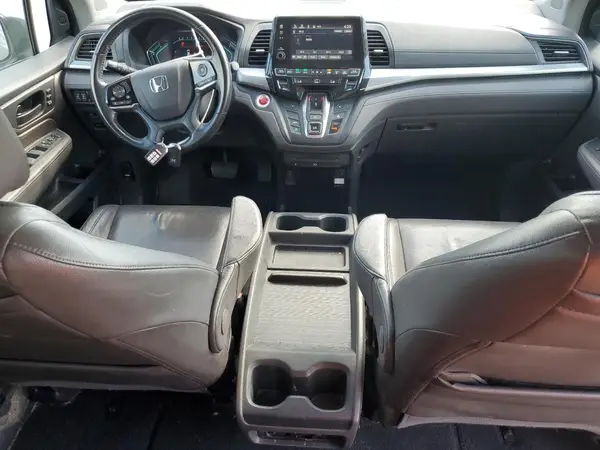 5FNRL6H76JB067157 2018 HONDA ODYSSEY - Image 8