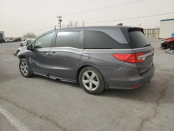 5FNRL6H76JB068583 2018 HONDA ODYSSEY - Image 2