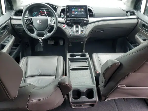 5FNRL6H76JB069894 2018 HONDA ODYSSEY - Image 8
