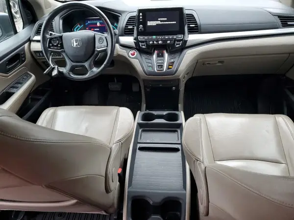 5FNRL6H76JB072410 2018 HONDA ODYSSEY - Image 8