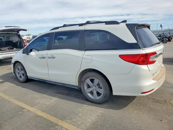 5FNRL6H76JB080457 2018 HONDA ODYSSEY - Image 2