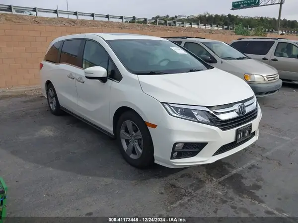 5FNRL6H76JB084511 2018 HONDA ODYSSEY - Image 1