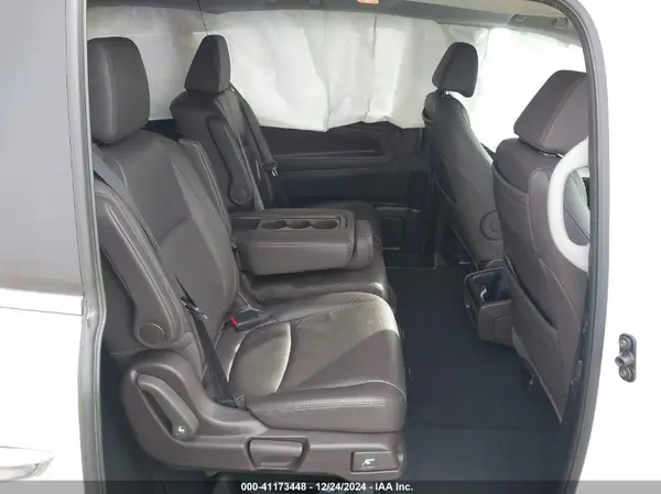 5FNRL6H76JB084511 2018 HONDA ODYSSEY - Image 8