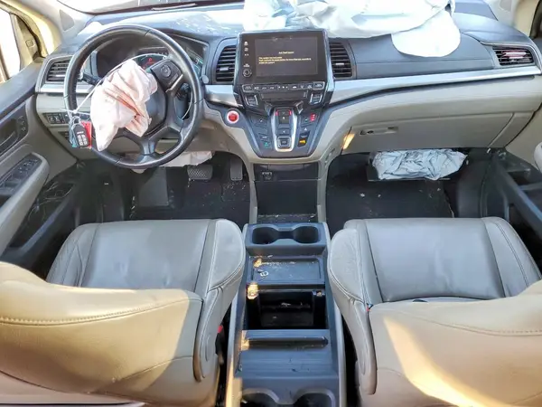 5FNRL6H76JB085111 2018 HONDA ODYSSEY - Image 8