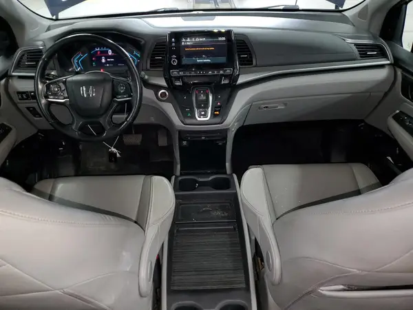 5FNRL6H76JB086565 2018 HONDA ODYSSEY - Image 8