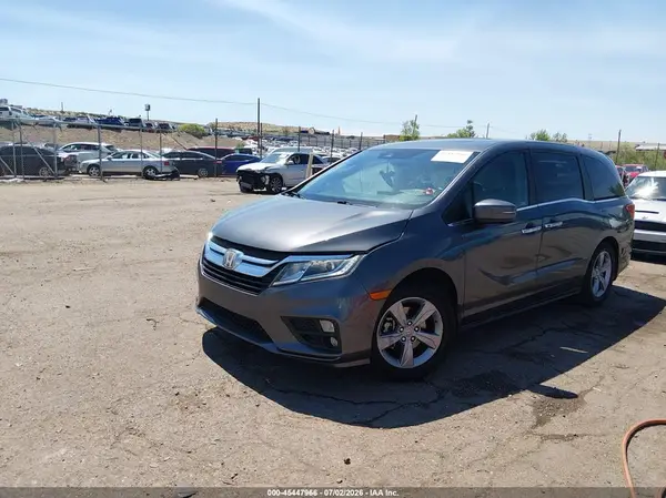 5FNRL6H76JB090597 2018 HONDA ODYSSEY - Image 2