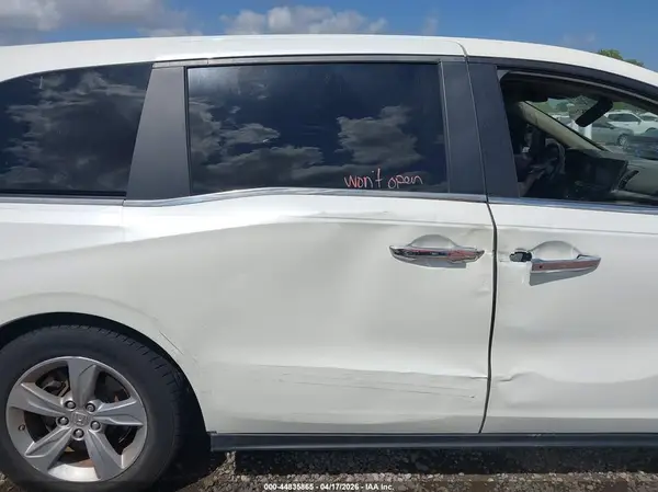 5FNRL6H76JB090695 2018 HONDA ODYSSEY - Image 8
