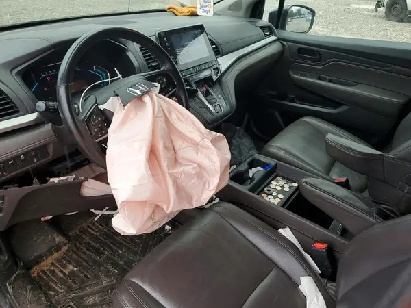 5FNRL6H76JB095038 2018 HONDA ODYSSEY - Image 8