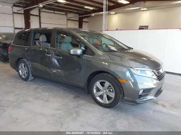 5FNRL6H76JB102652 2018 HONDA ODYSSEY - Image 1