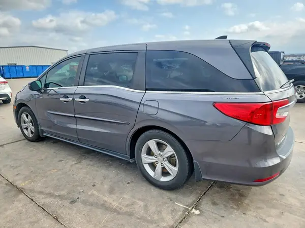 5FNRL6H76JB102845 2018 HONDA ODYSSEY - Image 2