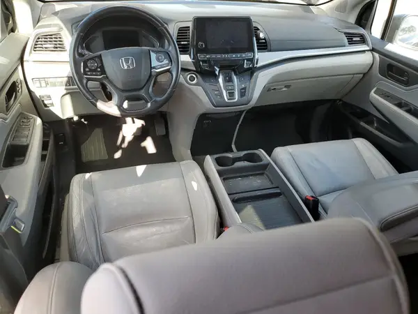 5FNRL6H76JB103350 2018 HONDA ODYSSEY - Image 8