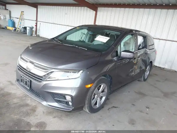 5FNRL6H76JB106877 2018 HONDA ODYSSEY - Image 2