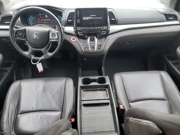 5FNRL6H76JB107396 2018 HONDA ODYSSEY - Image 8