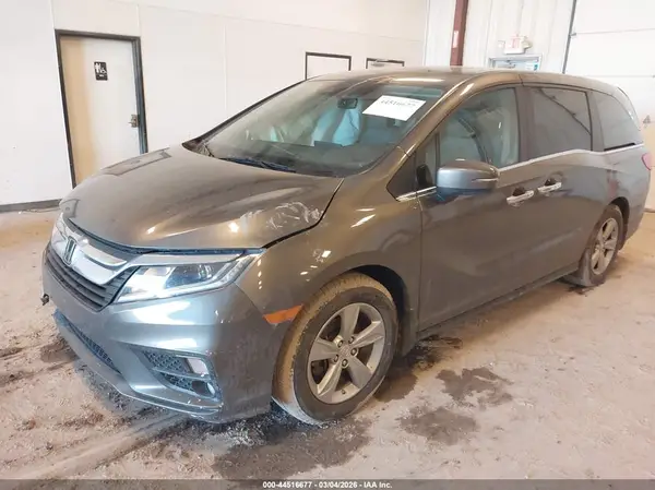 5FNRL6H76JB109486 2018 HONDA ODYSSEY - Image 2