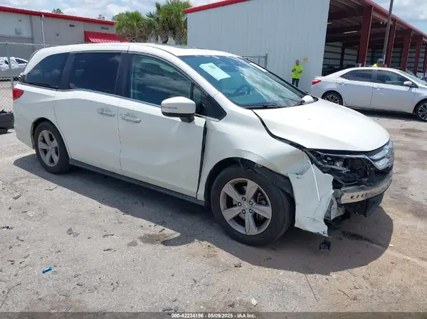 5FNRL6H76JB111027 2018 HONDA ODYSSEY - Image 1