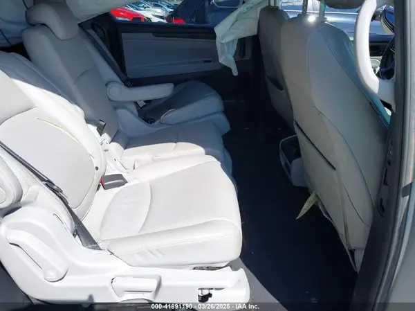 5FNRL6H76KB100546 2019 HONDA ODYSSEY - Image 8