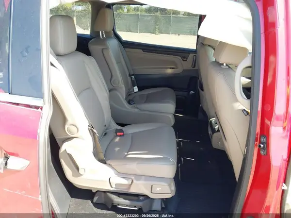 5FNRL6H76NB062238 2022 HONDA ODYSSEY - Image 8