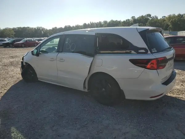 5FNRL6H76PB070035 2023 HONDA ODYSSEY - Image 2