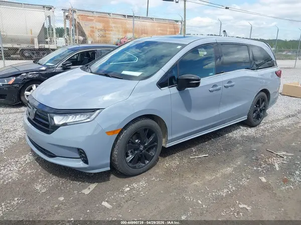 5FNRL6H76RB018357 2024 HONDA ODYSSEY - Image 2