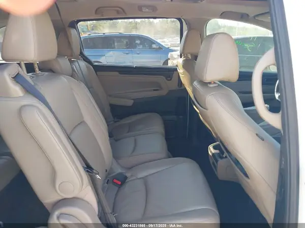5FNRL6H77JB003595 2018 HONDA ODYSSEY - Image 8