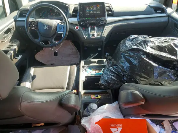 5FNRL6H77JB005248 2018 HONDA ODYSSEY - Image 8