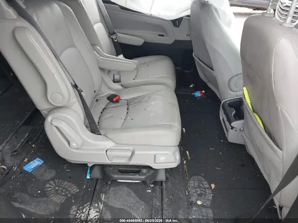 5FNRL6H77JB008926 2018 HONDA ODYSSEY - Image 8